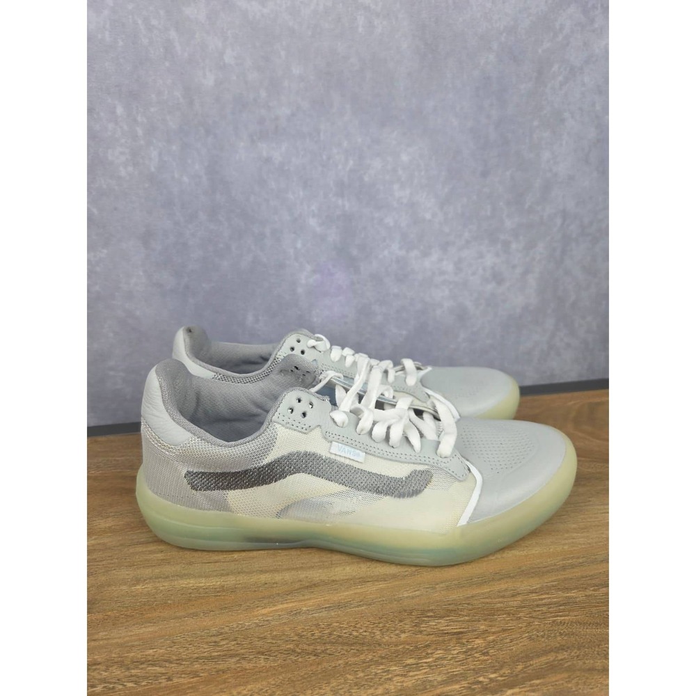 Vans Ave 2.0 Skate Shoes Light Grey‎ White Charcoal UltimateWaffle Low Top Mens
